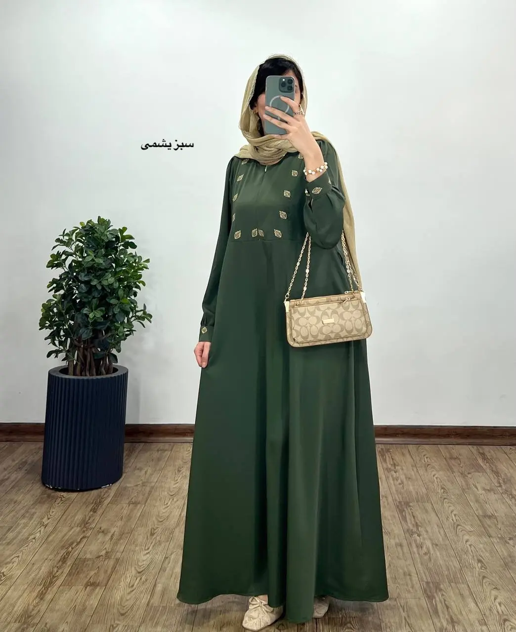 مانتو عبایی گلدوزی محنا 1